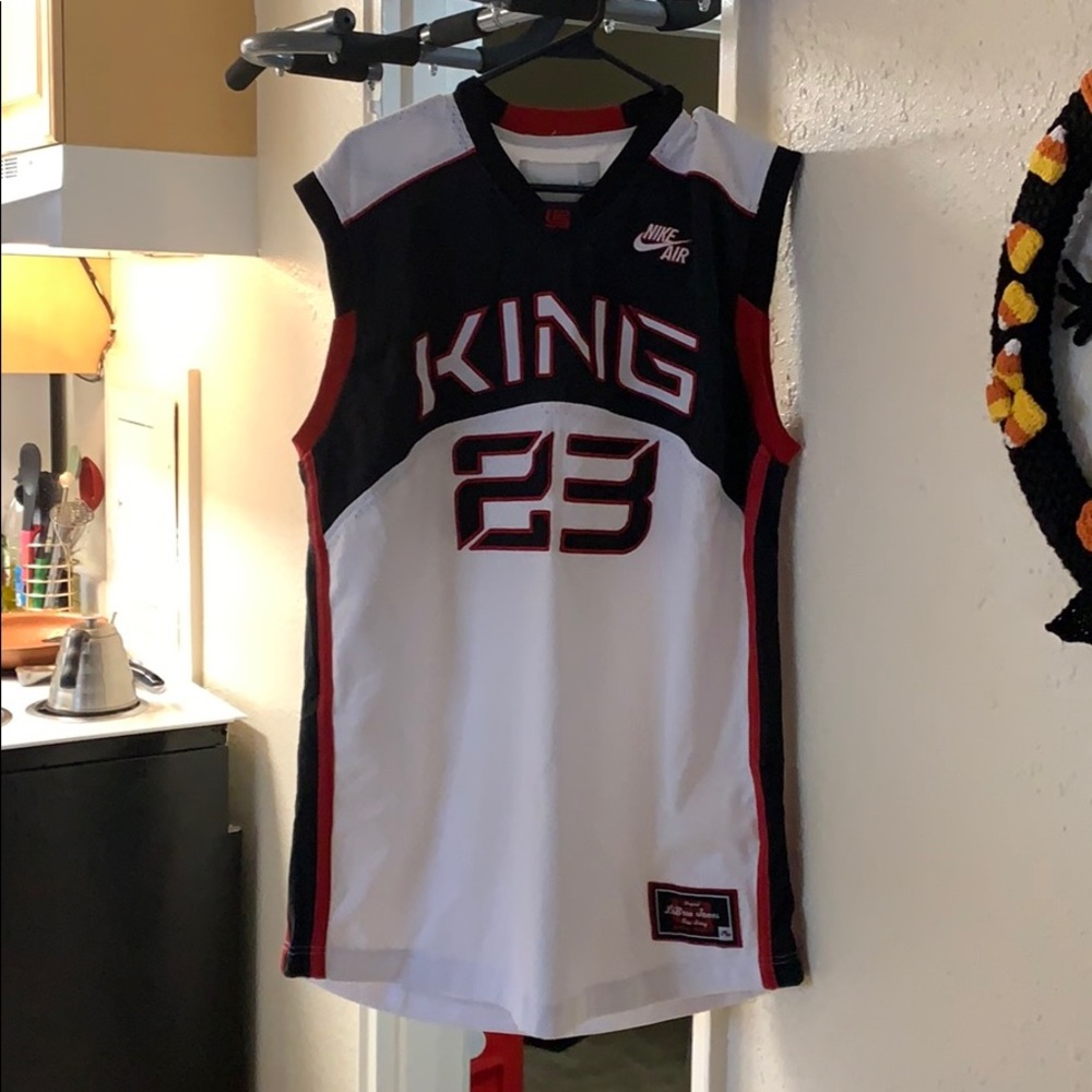 Basketball jersey